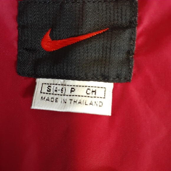 NEW Nike Red jacket windbreaker Size S - Picture 10 of 12